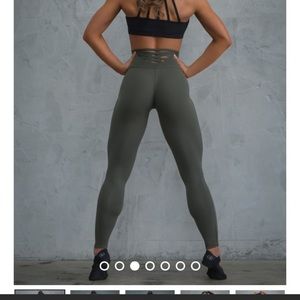 Bombshell sportswear sexy back leggings